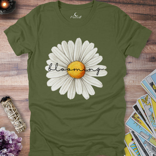 Blooming Daisy Flower T-Shirt